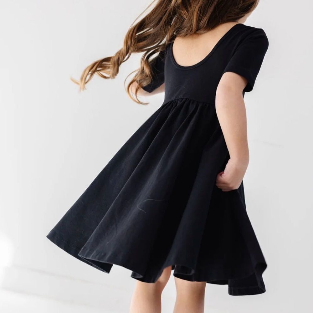 Alice + Ames Black Ebony Ballet Twirl Dress Sz 6